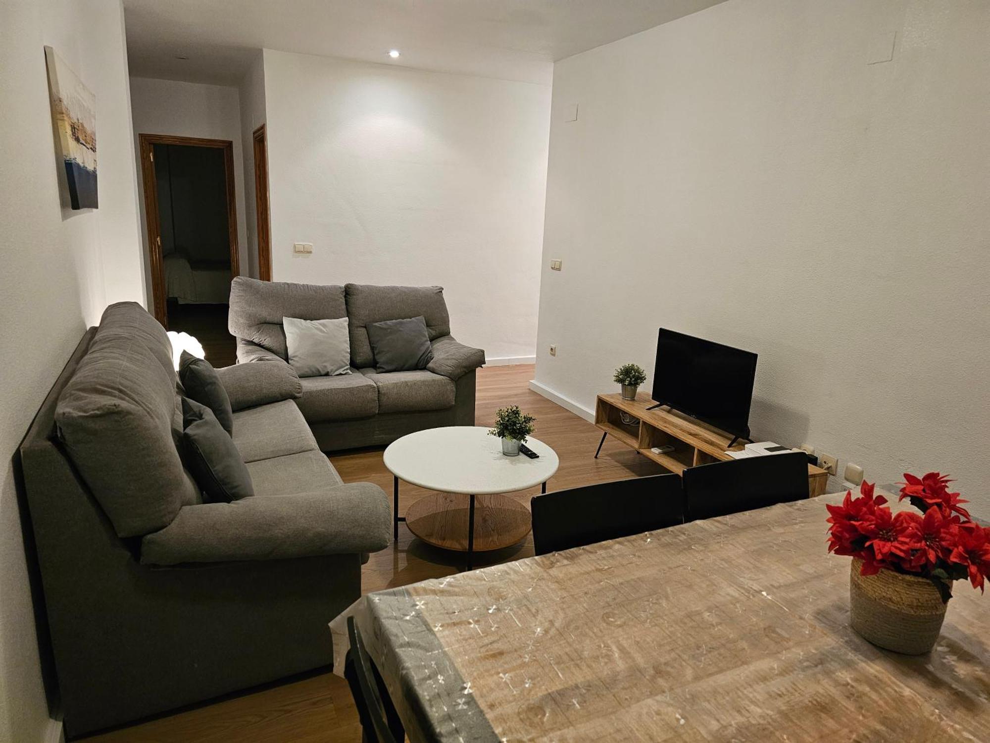Apartamentos Plaza อาลิกันเต ภายนอก รูปภาพ